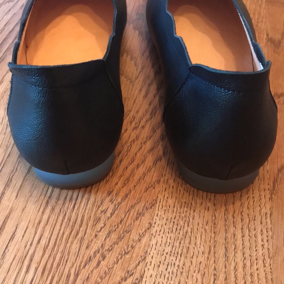 Louisa by L'Artiste for Springstep (size 37 fits like 7.5) - Picture 5 of 8